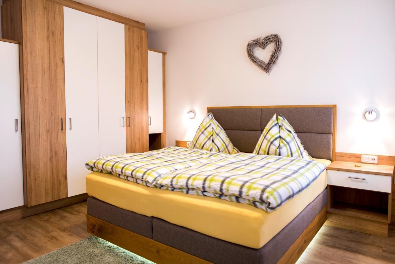 Almtalhotel Appartements In Pettenbach Exteriör bild