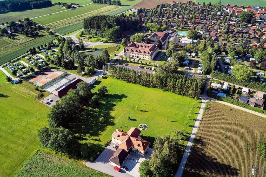 Almtalhotel Appartements In Pettenbach Exteriör bild