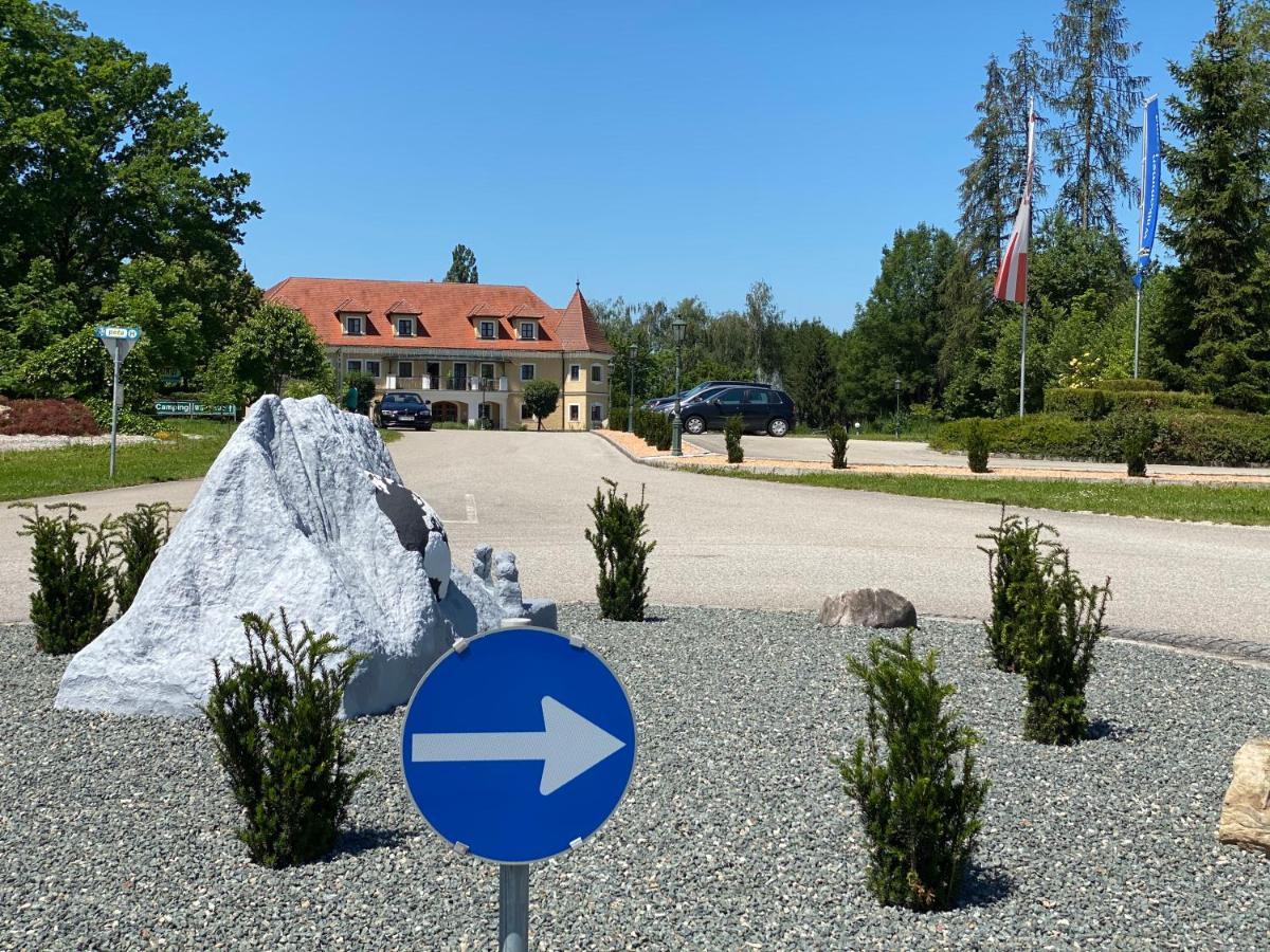 Almtalhotel Appartements In Pettenbach Exteriör bild