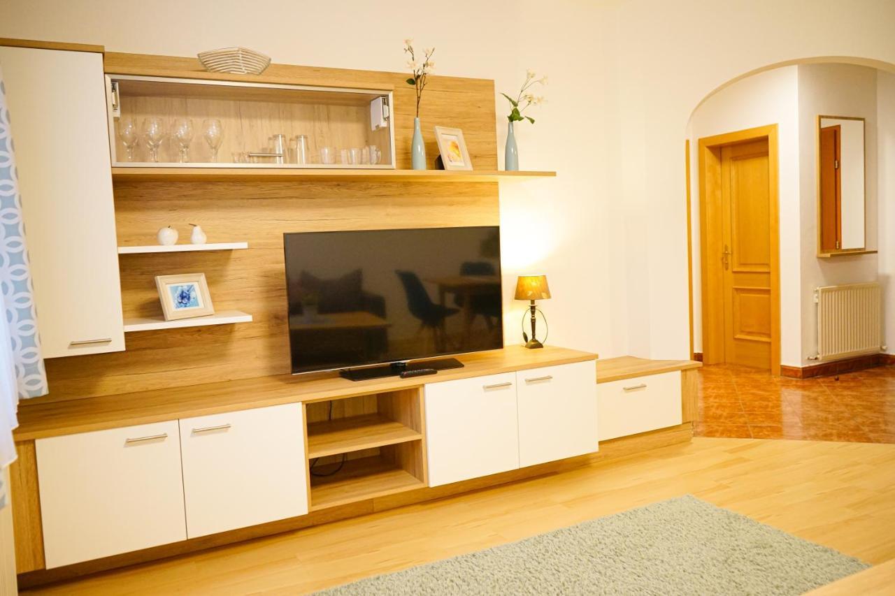 Almtalhotel Appartements In Pettenbach Exteriör bild