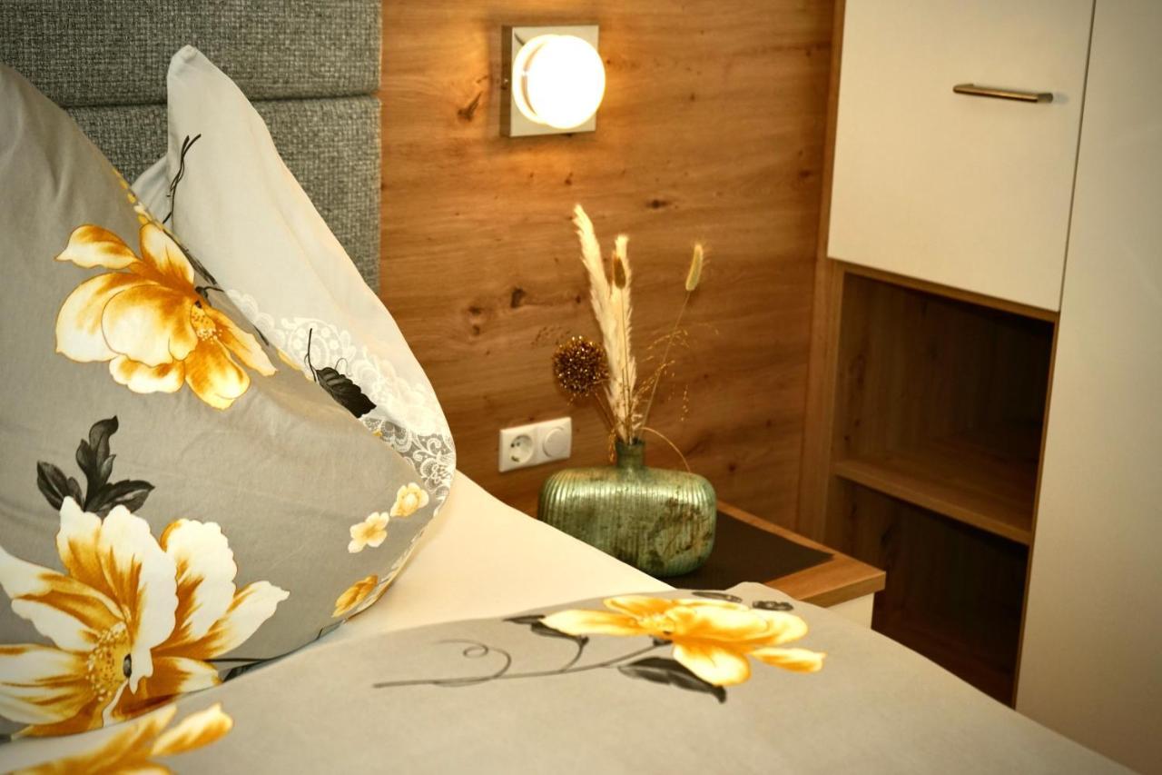 Almtalhotel Appartements In Pettenbach Exteriör bild