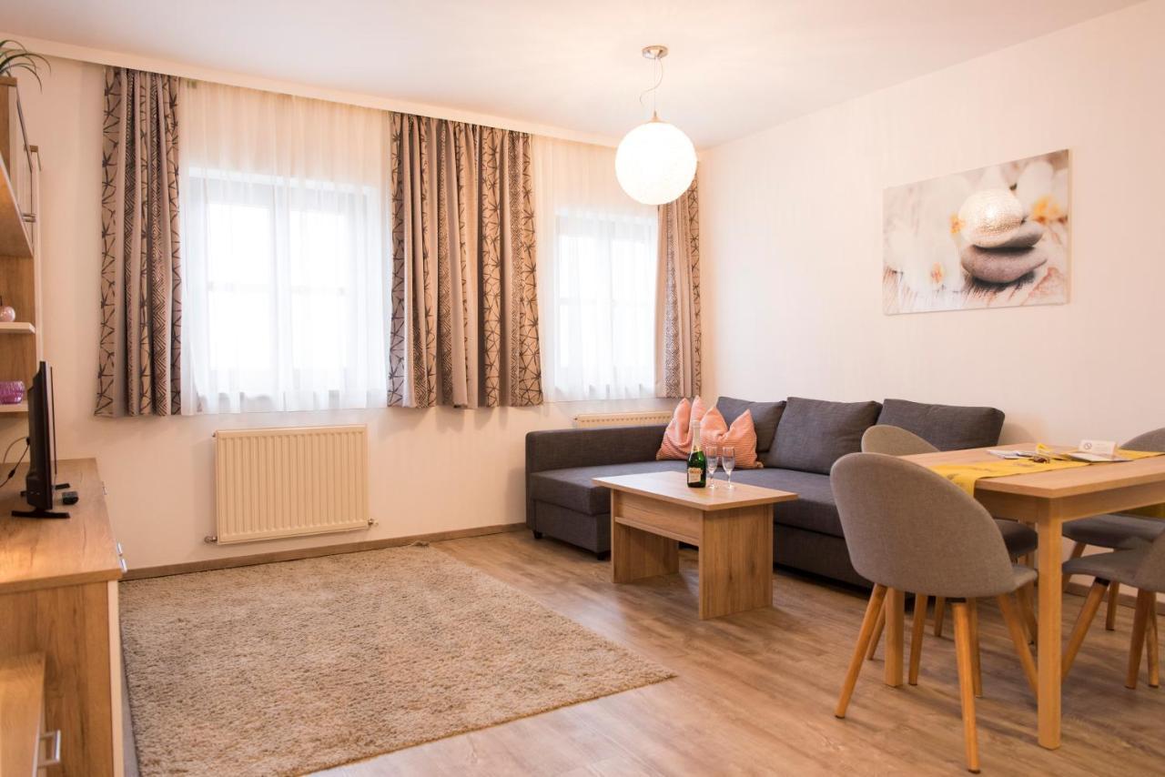 Almtalhotel Appartements In Pettenbach Exteriör bild