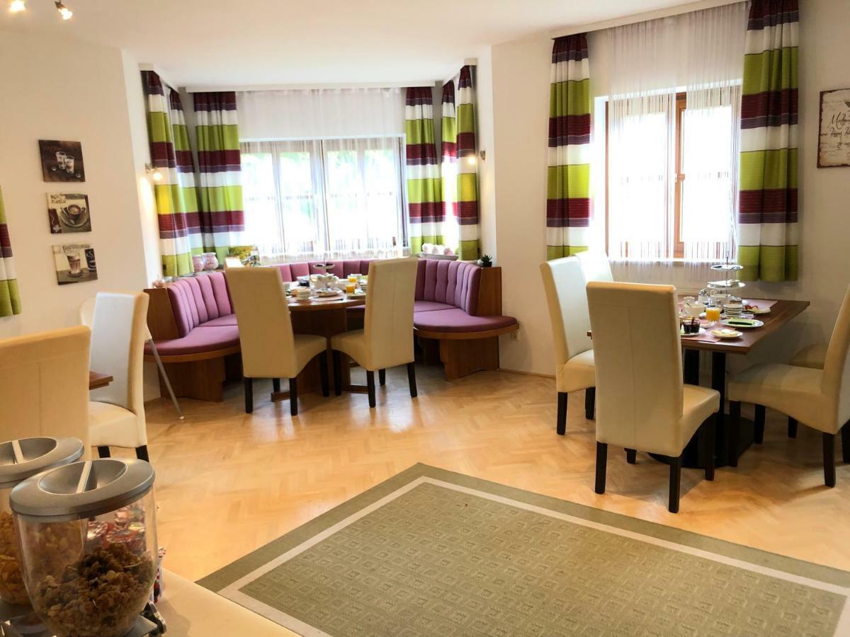 Almtalhotel Appartements In Pettenbach Exteriör bild