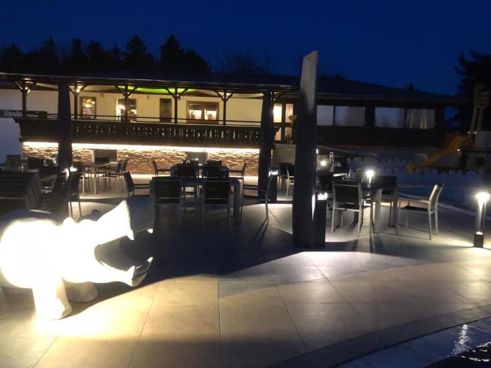 Almtalhotel Appartements In Pettenbach Exteriör bild